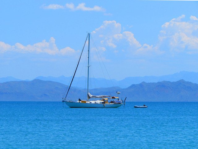 Moving to Baja - Sailing Sea of Cortez